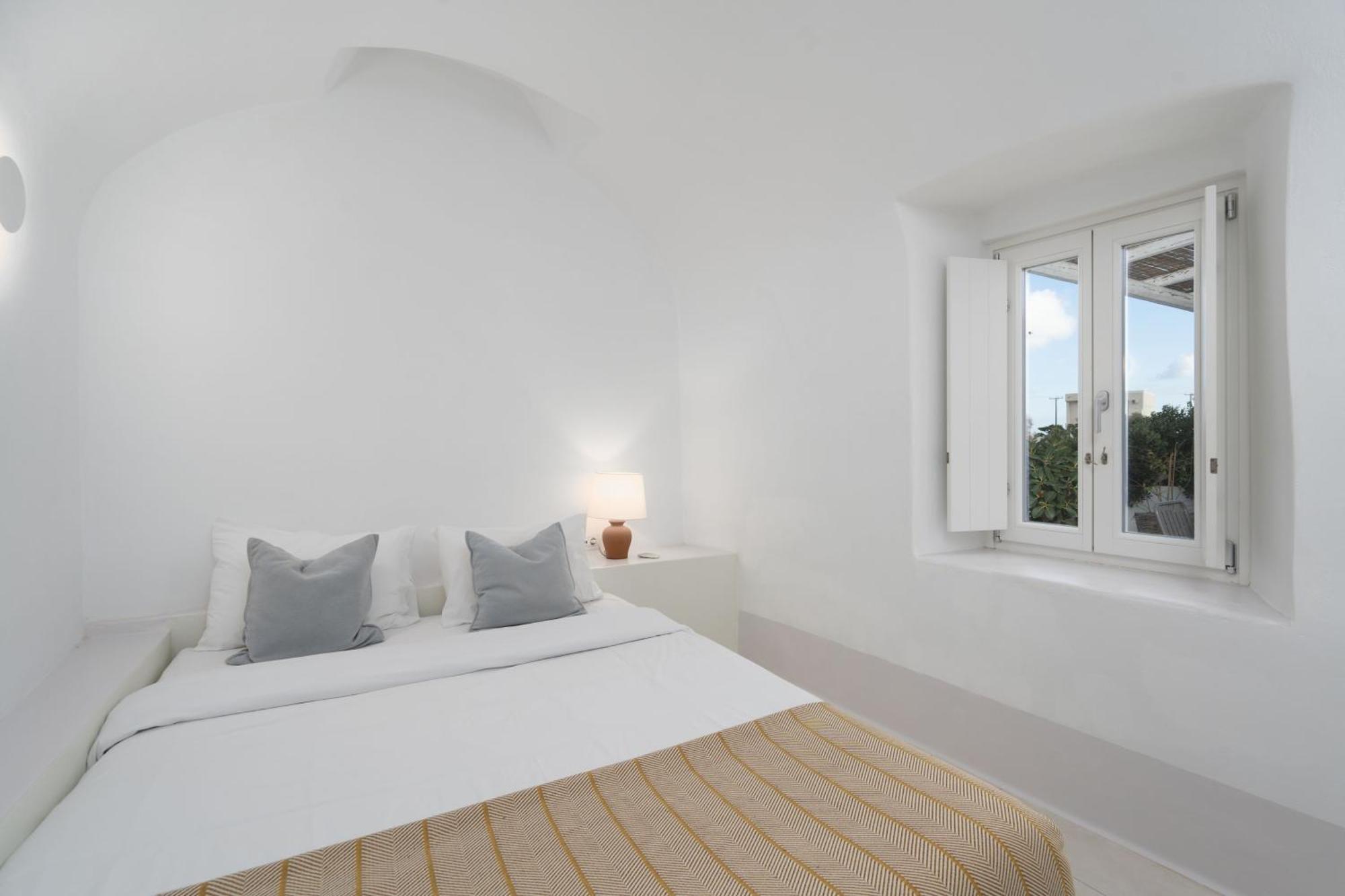 Kalyva Cycladic House - Oia Santorini Villa Exterior photo